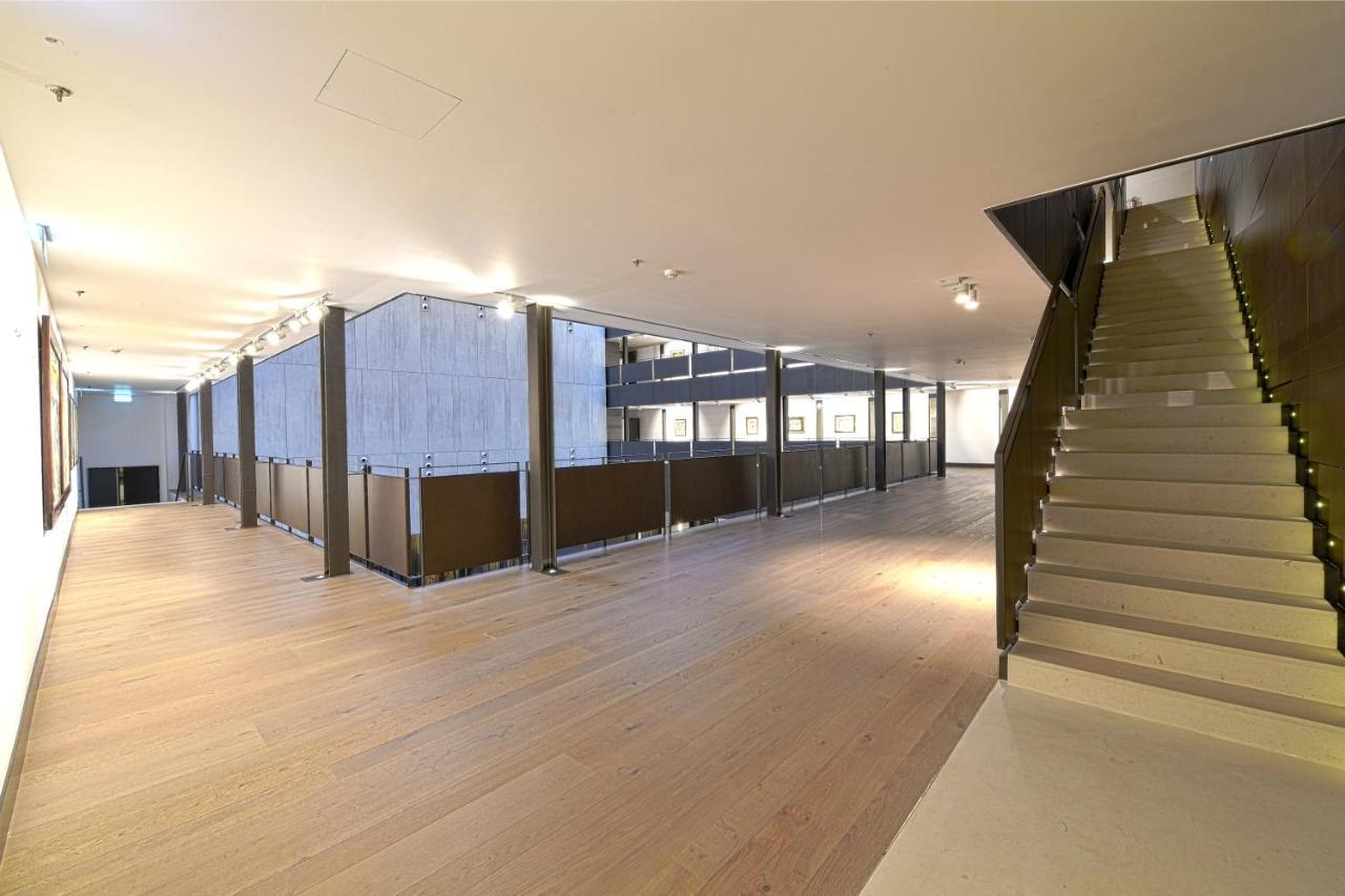 ปาราดอร์ เด เลออน Hotel ภายนอก รูปภาพ Interior of the building