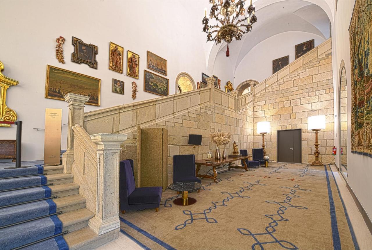ปาราดอร์ เด เลออน Hotel ภายนอก รูปภาพ The interior of the hotel